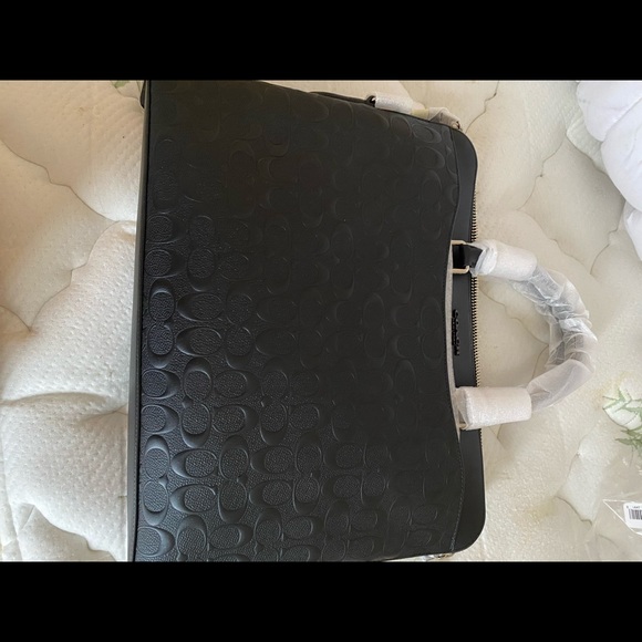 I’m selling laptop and documents bag.Stunning bag! - Picture 2 of 4